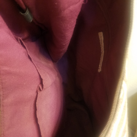 2 Tommy Hilfiger purses - Picture 3 of 9